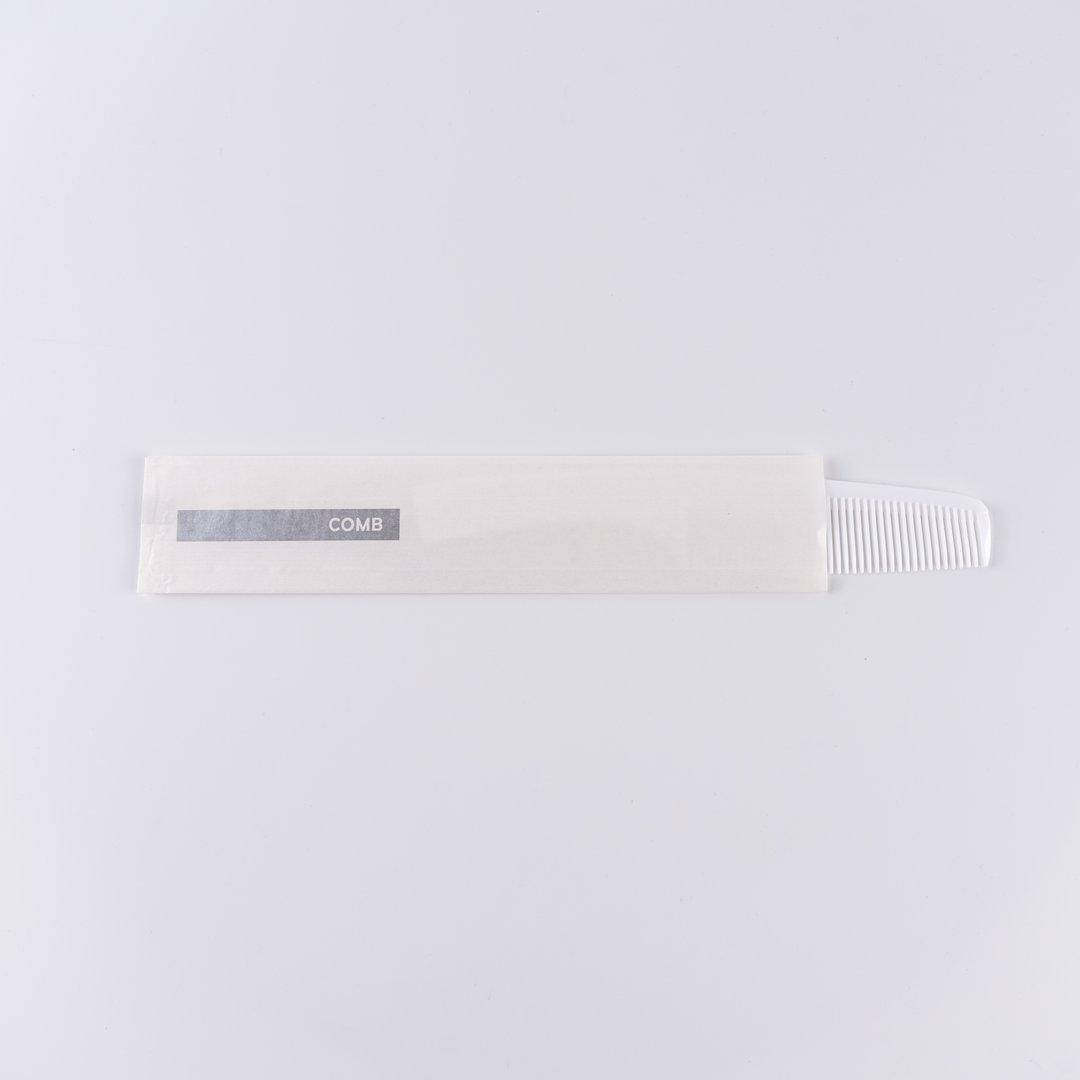 Image 4 of Plastic Comb 7" in White Pouch