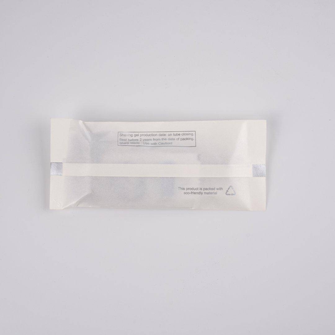 Image 4 of Shaving Kit in White Pouch